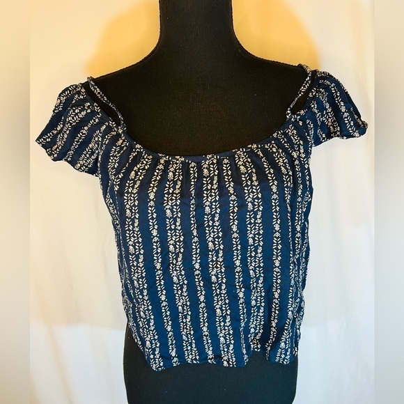 abercrombie kids Other - Abercrombie Kids Smocked Off the Shoulder Peplum Crop Top Girls Size XL